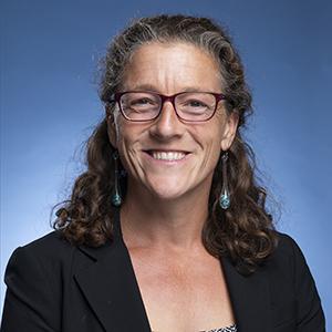 Claudia Moser headshot