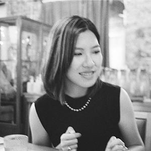 Shelly Zhang headshot